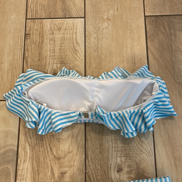 High Waisted Bikini - Picture 6 of 7